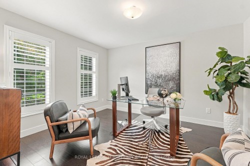 3956 Chadburn Crescent, Mississauga, ON 