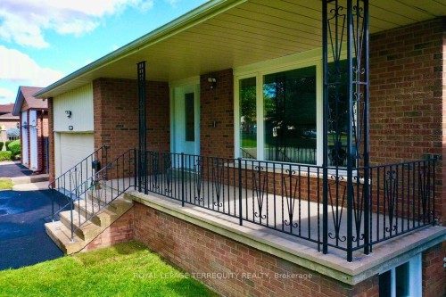 Upper Level-13 Milford Crescent , Brampton, ON L6S 3E3 3