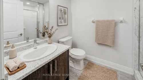 Main/Lower-59 Creekbank Road , Toronto, ON M6L 0A4 5