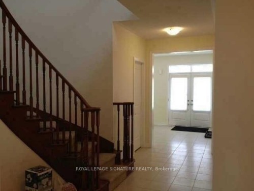 Upper-53 Victoriaville Road , Brampton, ON L6X 5J3 5