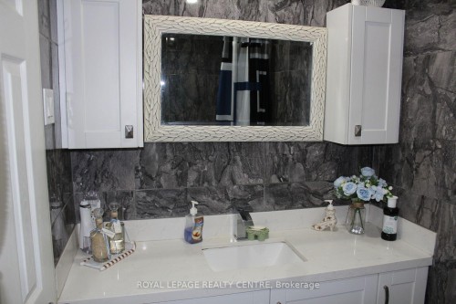 2385 Padstow Crescent, Mississauga, ON 