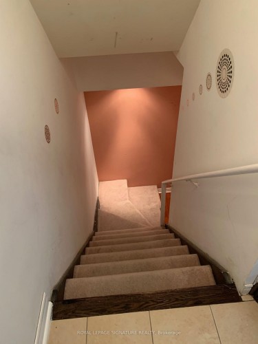 249 Comiskey Crescent, Mississauga, ON 