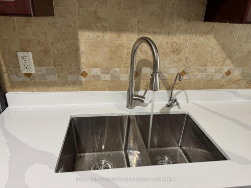 249 Comiskey Crescent, Mississauga, ON 