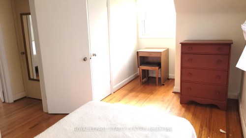 7 Earl Street, Mississauga, ON 