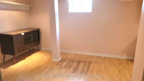 7 Earl Street, Mississauga, ON 