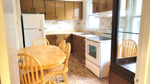 7 Earl Street, Mississauga, ON 