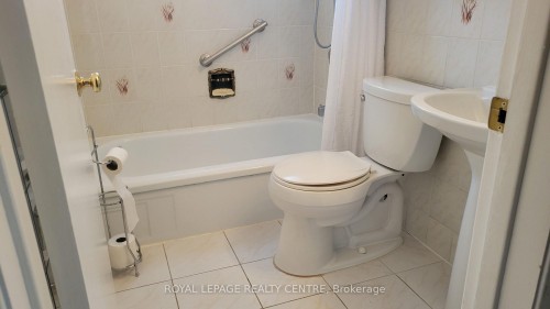 7 Earl Street, Mississauga, ON 