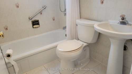 7 Earl Street, Mississauga, ON 