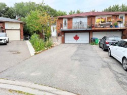32 Madison Street  Brampton, ON L6S 3C5