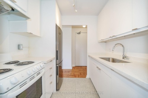 5-554 Harvie Avenue , Toronto, ON M6E 4M1 2