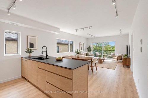 4-1254 Davenport Road , Toronto, ON M6H 2G9