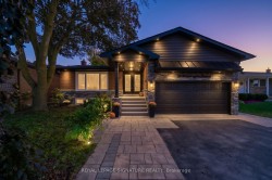 3510 Burningelm Crescent  Mississauga, ON L4Y 3L1