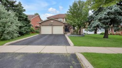 1821 Pilgrims Way Oakville, ON L6M 1X2