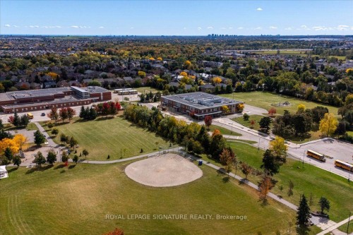 7010 Gooderham Estate Boulevard, Mississauga, ON 