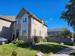 2112 Glenhampton Road Oakville, ON L6M 3X1