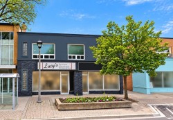 1-276 Kerr Street Oakville, ON L6K 3B3