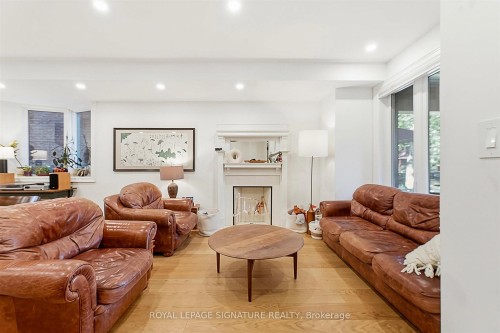 350 Delaware Avenue , Toronto, ON M6H 2T8 5