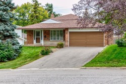 115 Meadowvale Court  Caledon, ON L7E 3H3