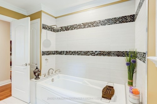 2544 Sharon Crescent, Mississauga, ON 