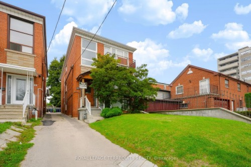 Main-32 Dynevor Road , Toronto, ON M6E 3X1