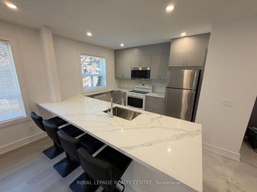 6-342 Lakeshore Road W, Mississauga, ON L5H 1H1 2