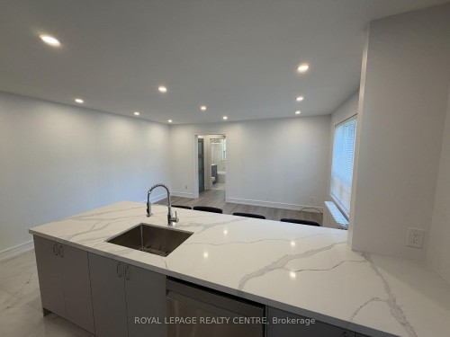 6-342 Lakeshore Road W, Mississauga, ON L5H 1H1 4