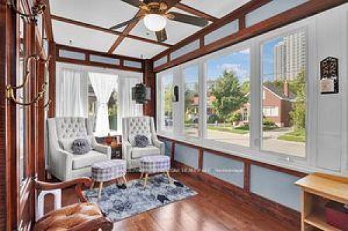 57 West Street , Brampton, ON L6X 1V8 4