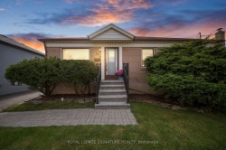 81 Nash Drive Toronto, ON M3M 2L6