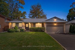 21 Greencoat Road  Toronto, ON M9C 2T7