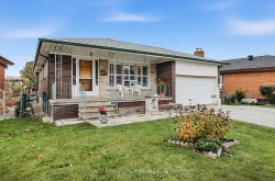 32 Bartel Drive  Toronto, ON M3N 1C9