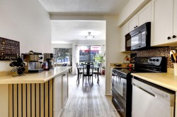 201-1000 Cedarglen Gate  Mississauga, ON L5C 3Z5