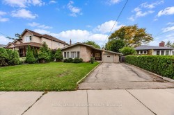 10 Beaver Bend Crescent Toronto, ON M9B 5P8