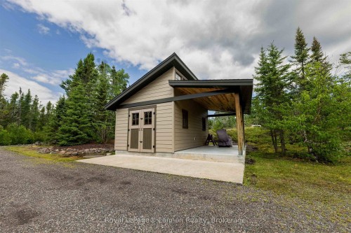 135 Mickelson Drive E, Shuniah, ON 