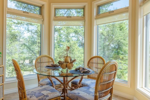 135 Mickelson Drive E, Shuniah, ON 