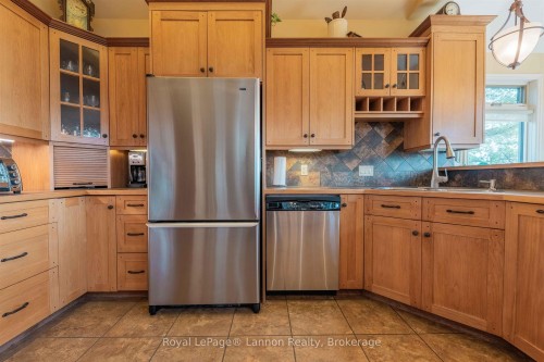 135 Mickelson Drive E, Shuniah, ON 