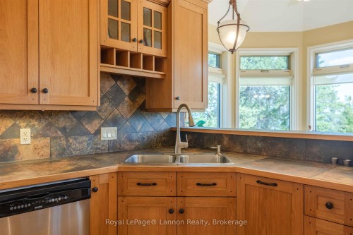 135 Mickelson Drive E, Shuniah, ON 