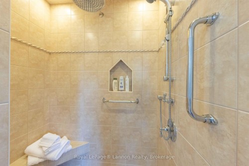 135 Mickelson Drive E, Shuniah, ON 