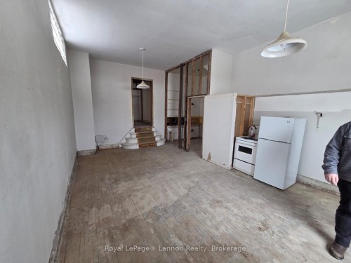 1012 Victoria Avenue E, Thunder Bay, ON 