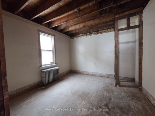 1012 Victoria Avenue E, Thunder Bay, ON 