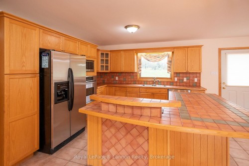 2196 Falconcrest Drive, Thunder Bay, ON 
