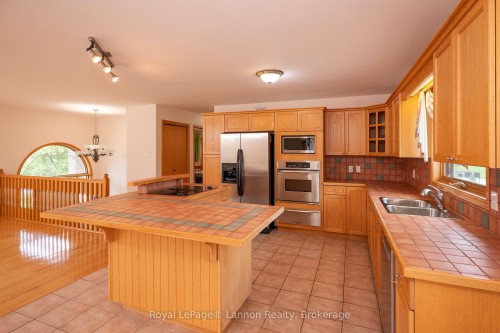 2196 Falconcrest Drive, Thunder Bay, ON 