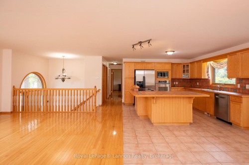 2196 Falconcrest Drive, Thunder Bay, ON 