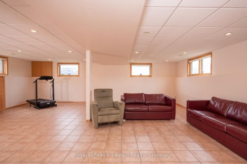 2196 Falconcrest Drive, Thunder Bay, ON 