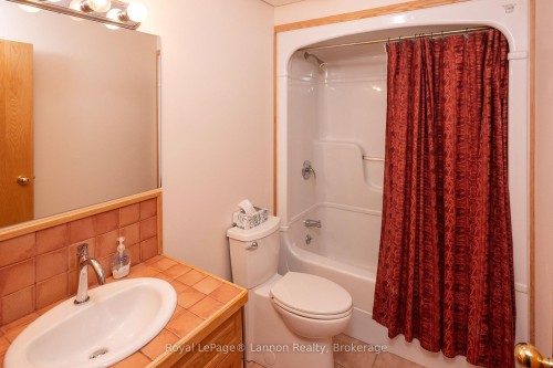 2196 Falconcrest Drive, Thunder Bay, ON 