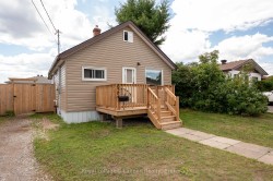 825 Newport Avenue Thunder Bay, ON P7A 6J8