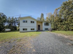 693 Carlton Road Kenora, ON P9N 0B8