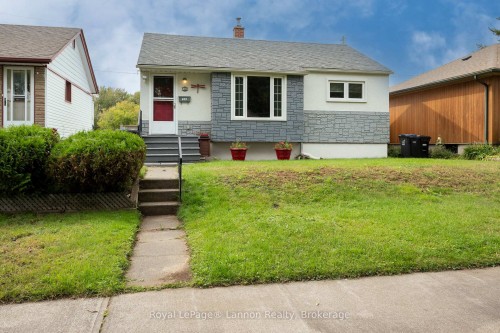 859 Syndicate Avenue N, Thunder Bay, ON 