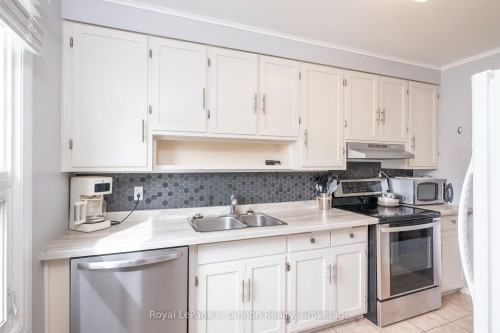 859 Syndicate Avenue N, Thunder Bay, ON 