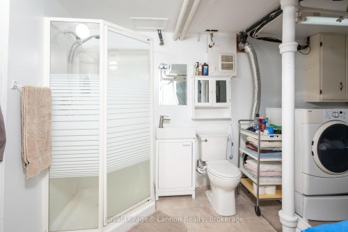 859 Syndicate Avenue N, Thunder Bay, ON 