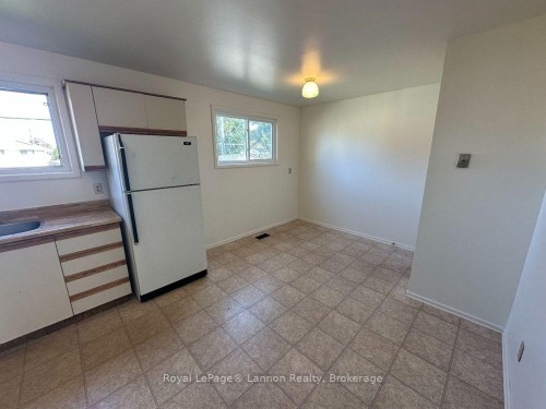 402 James Street N, Thunder Bay, ON 